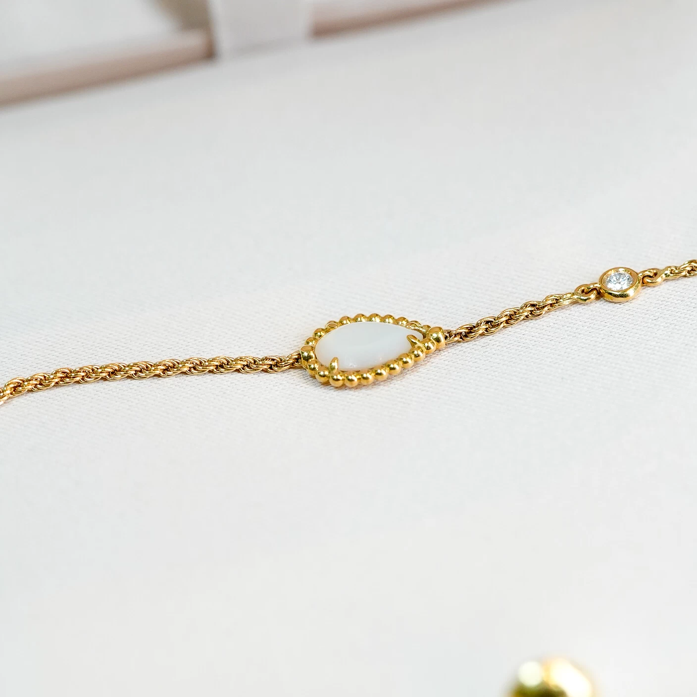     Boucheron 