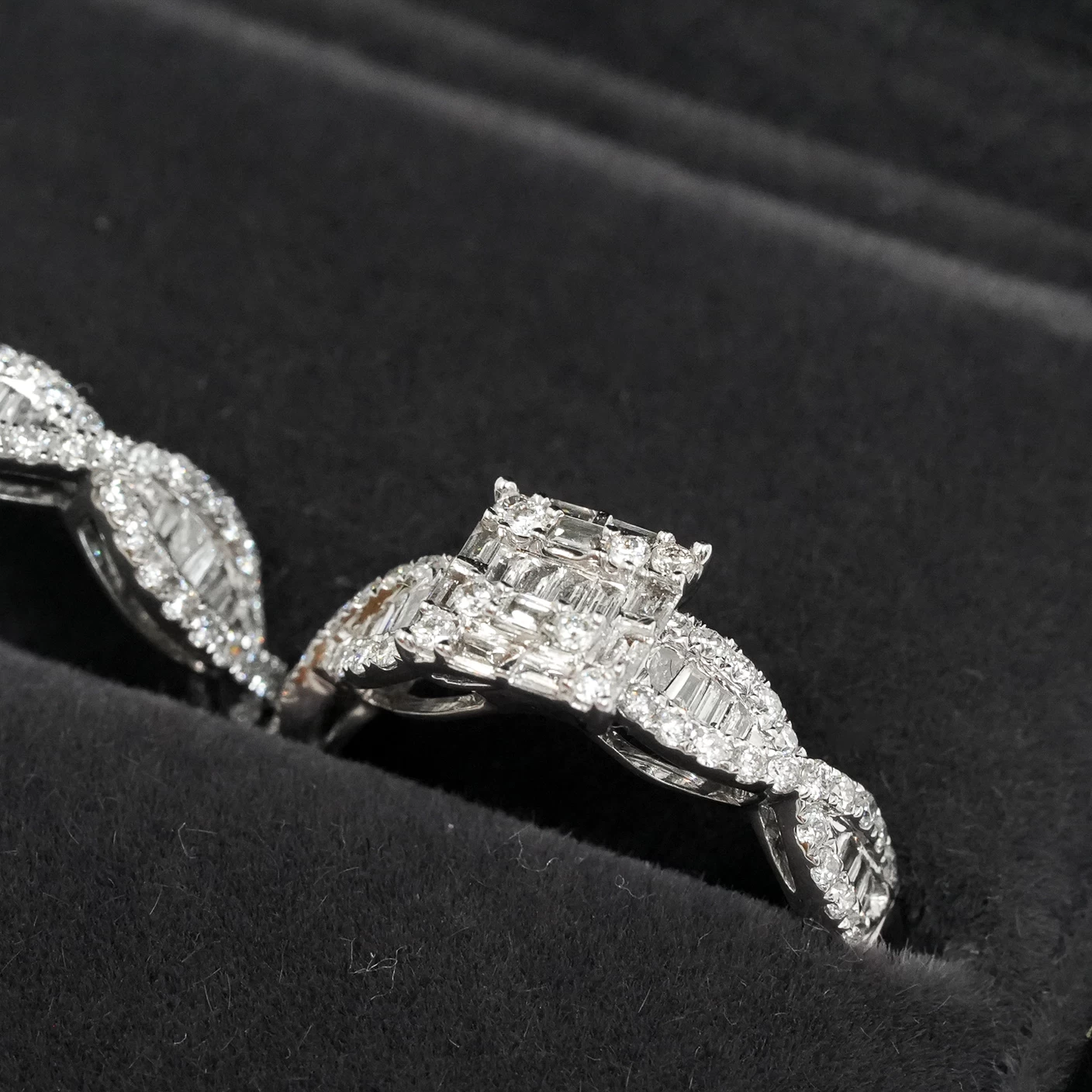 Ring Twins