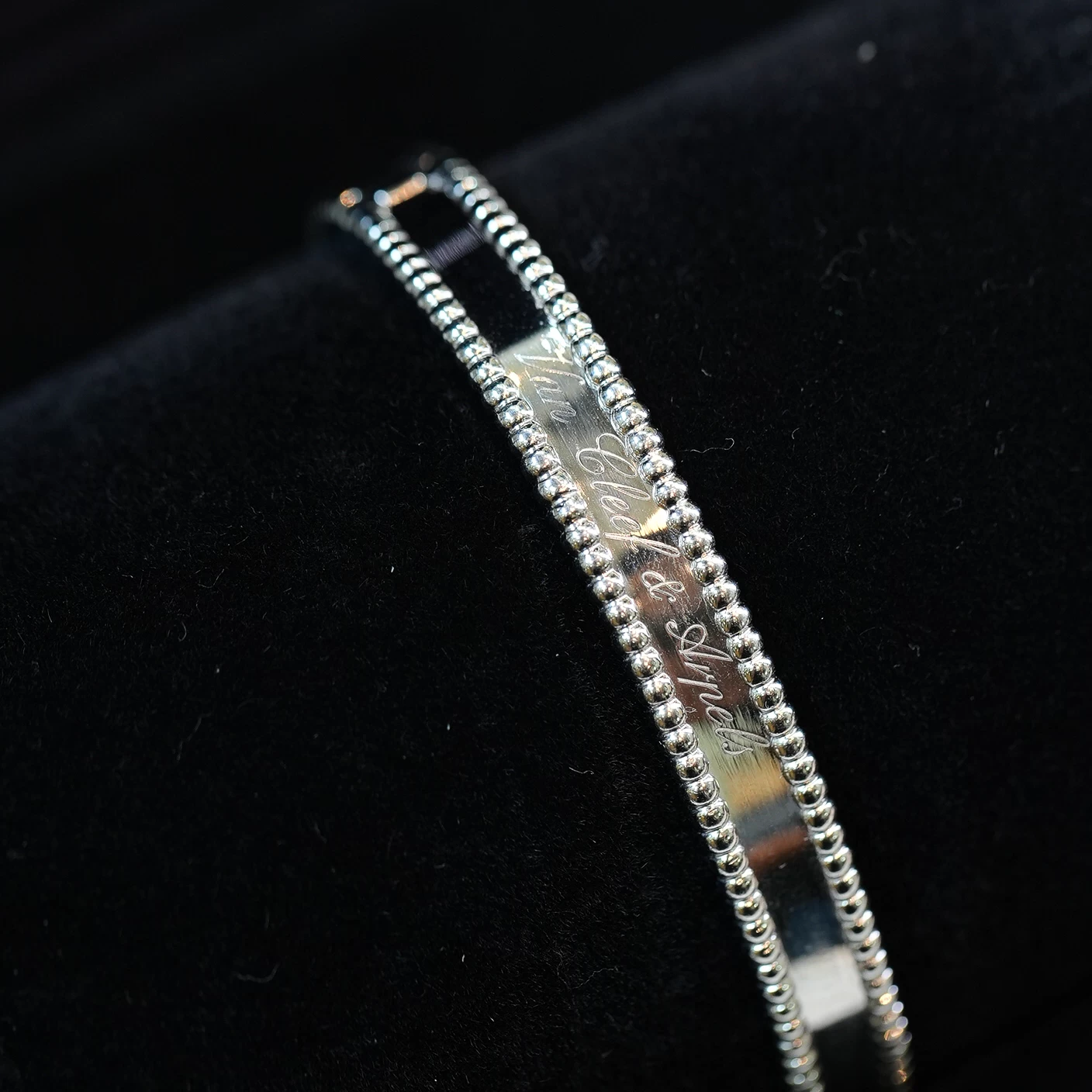     Van Cleef Signature 