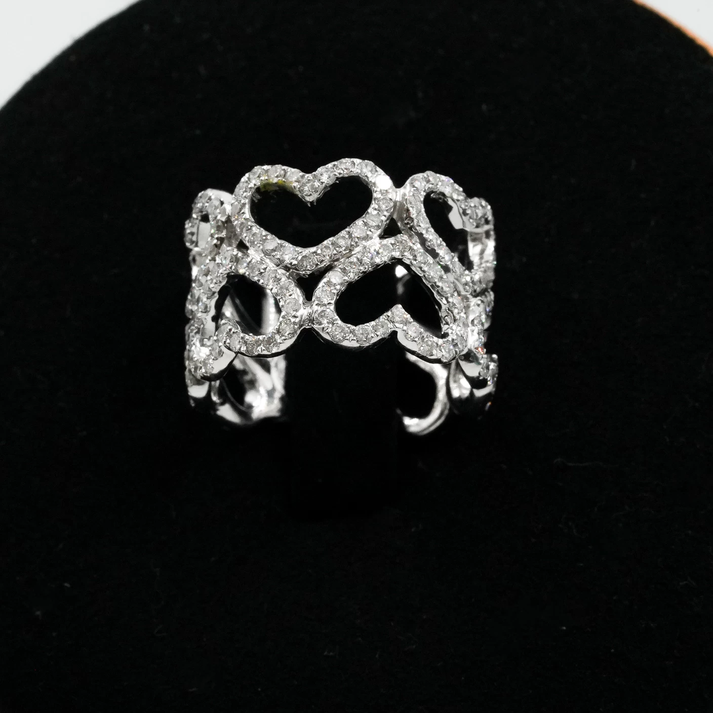     Diamond Ring 