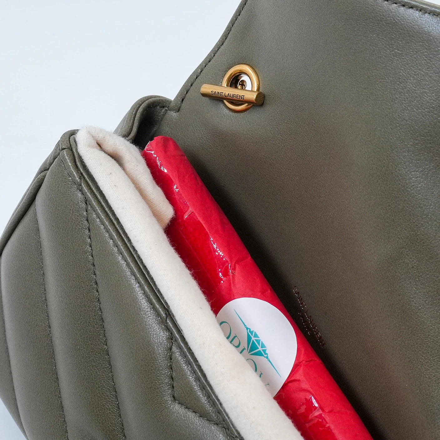 حقيبة لولو من سان لوران