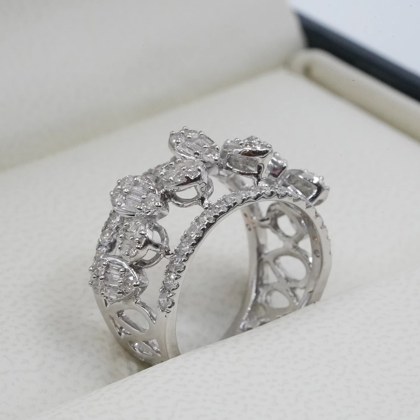     Chopard Diamond Ring 