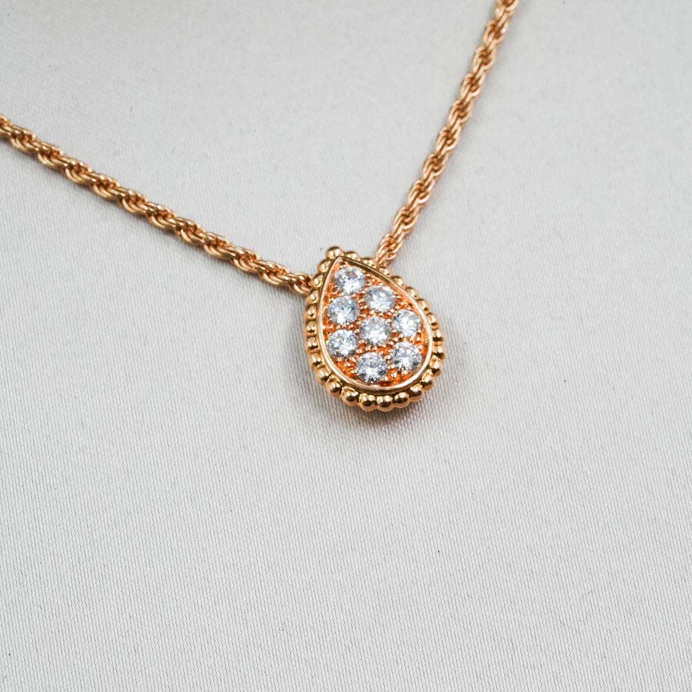     Boucheron Serpent Bohème Pendant 