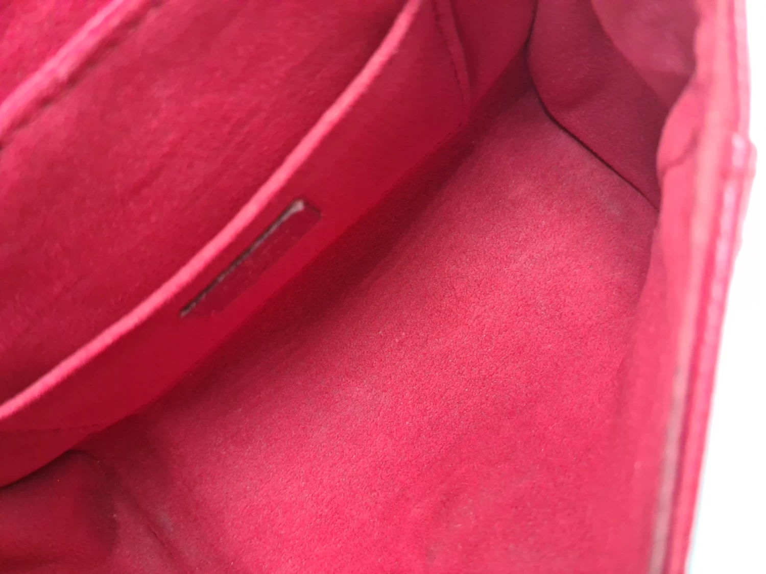     حقيبة لويس فويتون إمبرينت جلد سان جيرمان BB 