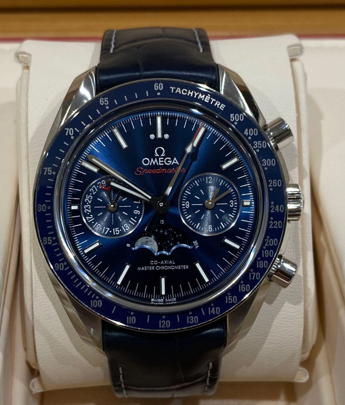    Omega Speedmaster Moonphase 