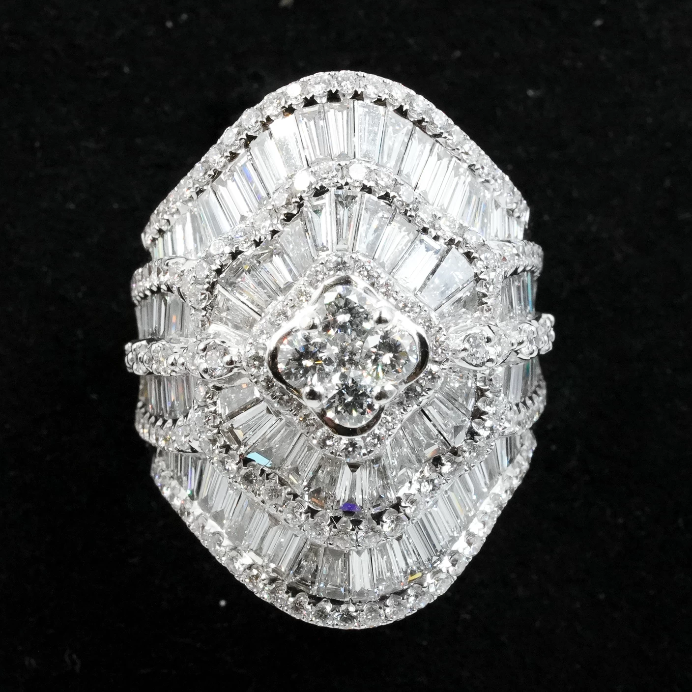     Diamond Ring - Women 