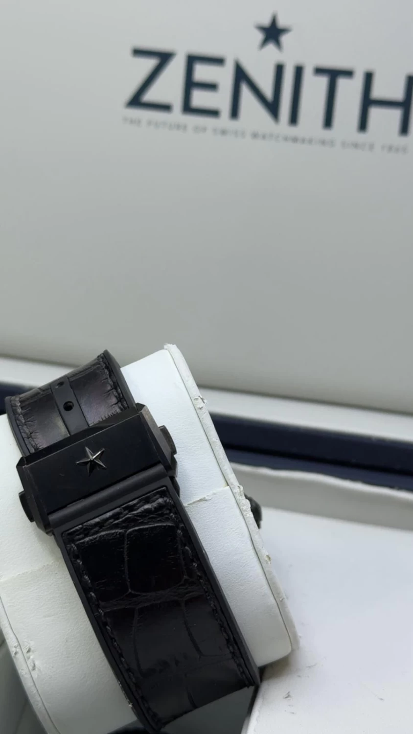     Zenith Defy El Primero 21 - Men's Watch 