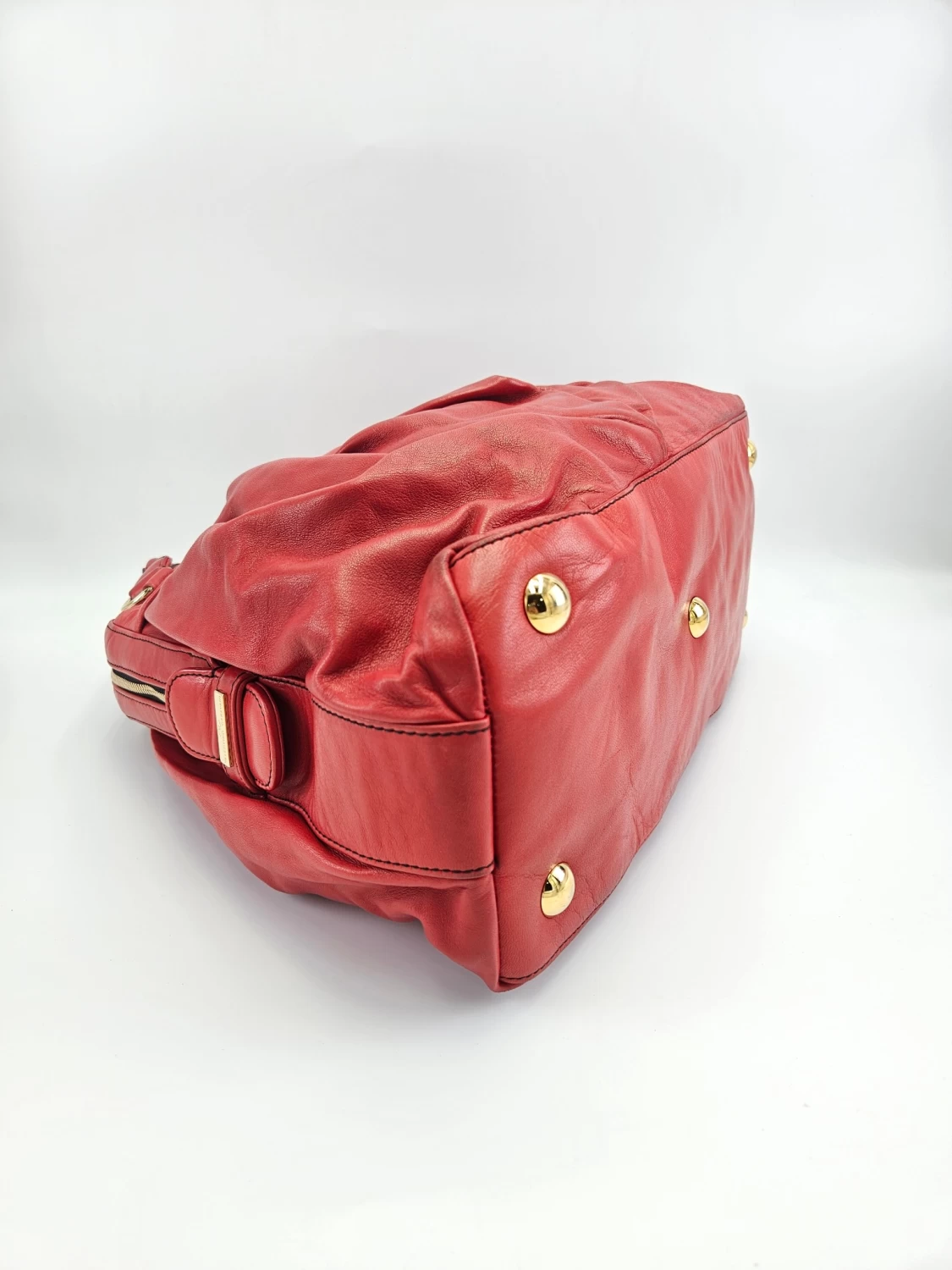     حقيبة فالنتينو جارافاني الجلدية الراقية 