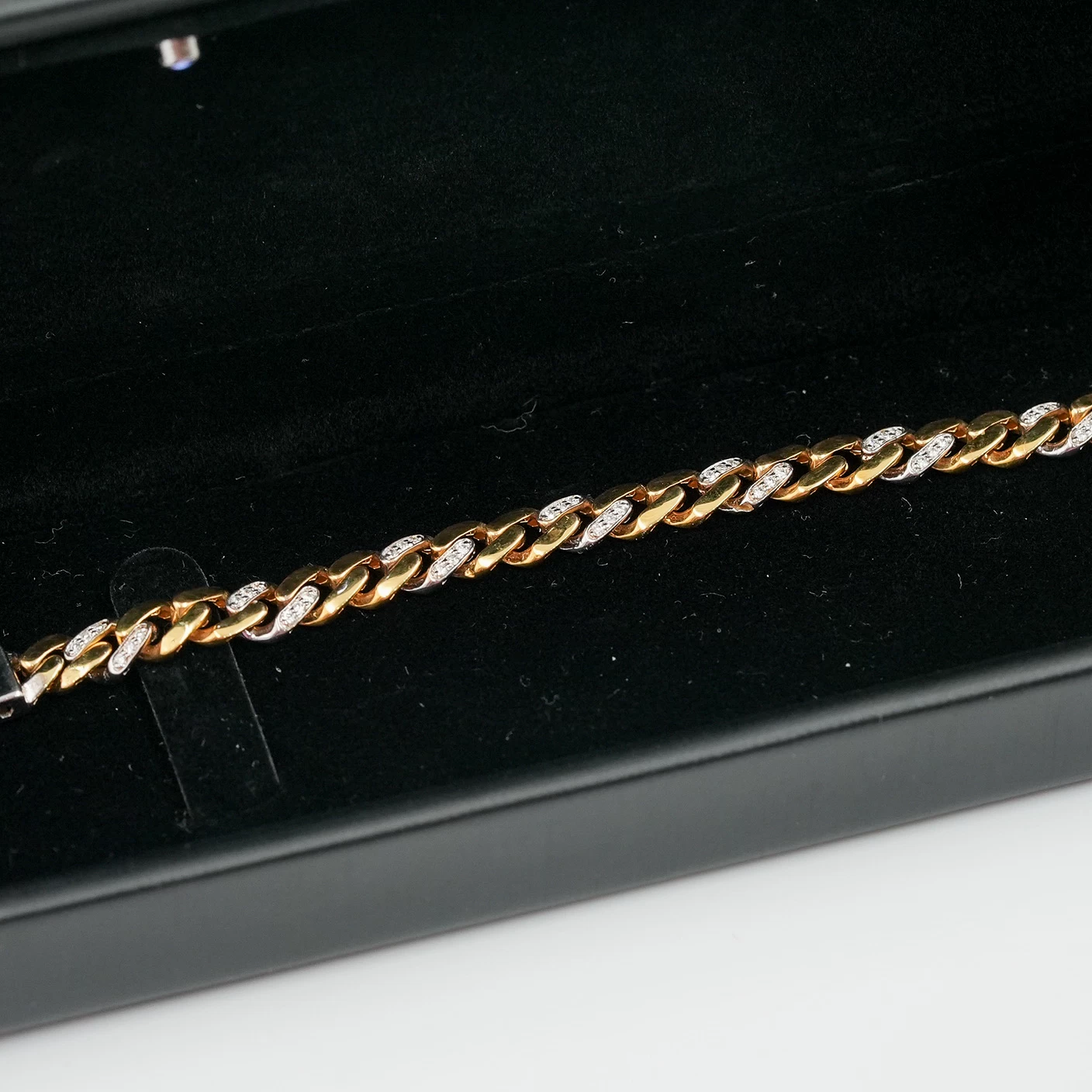 Gold and Diamond Bracelet
