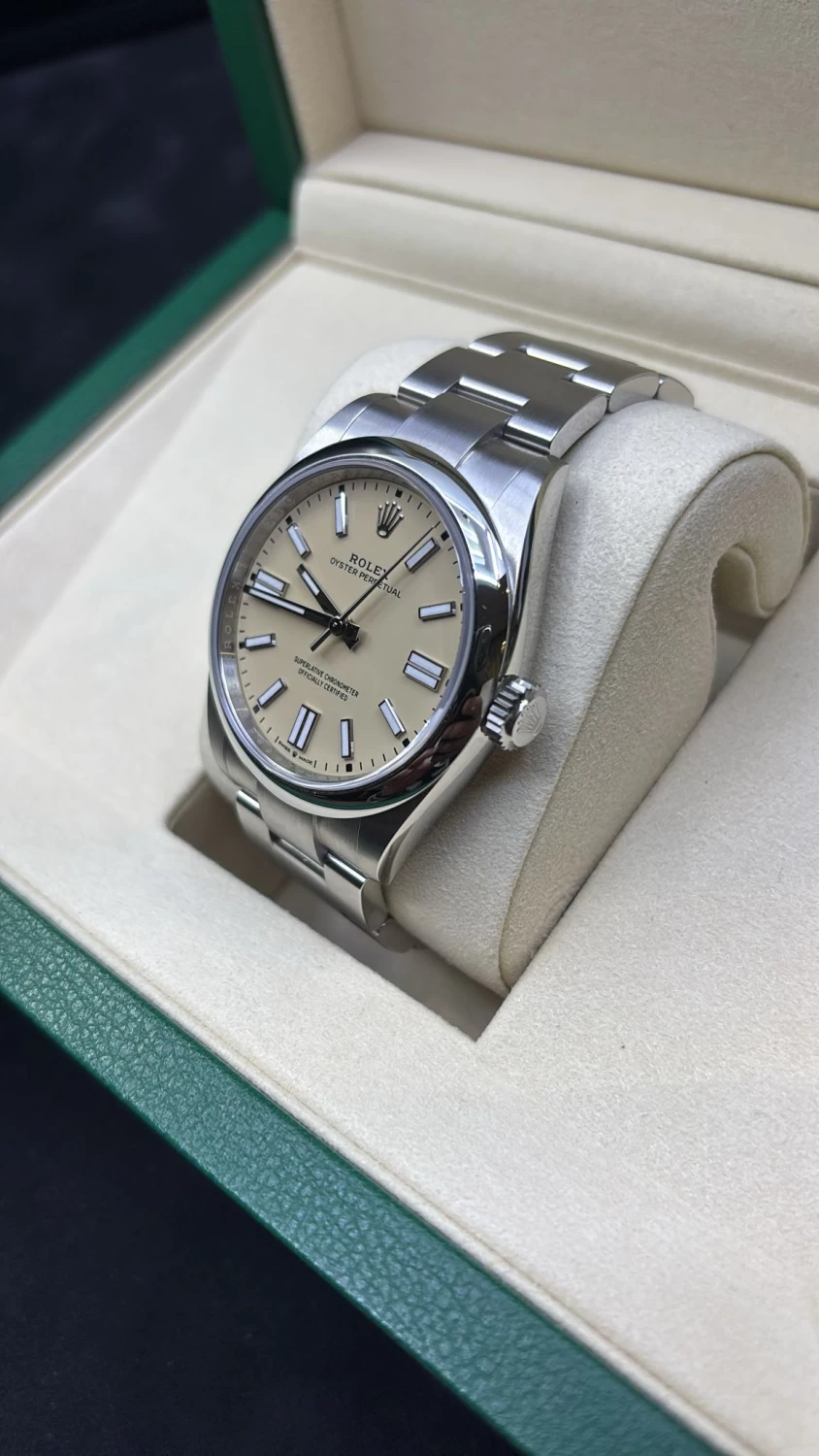     Rolex Prestige - Men's watch 