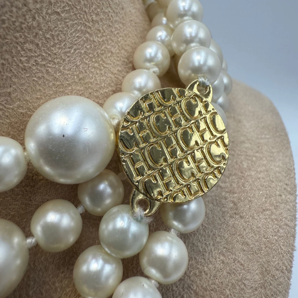     قلادة كارولينا هيريرا سيجنيت أودري مع اللؤلؤ 