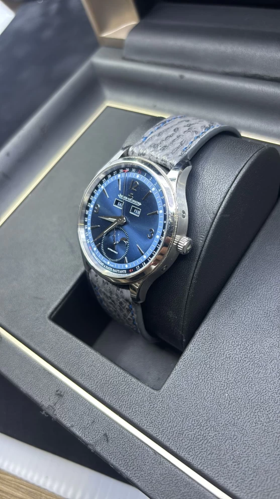 Jaeger-LeCoultre Master Control Calendar