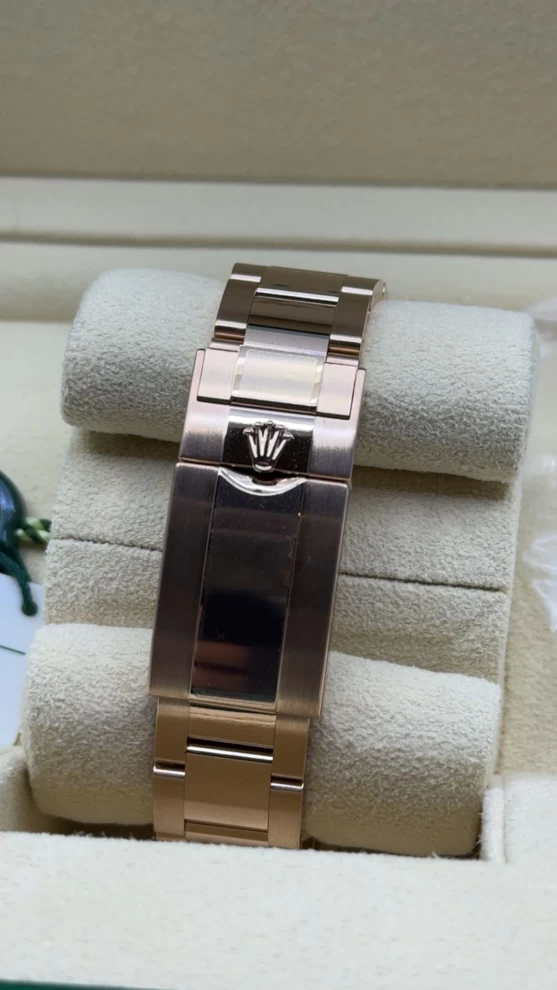     Rolex Daytona - Men's Watches 
