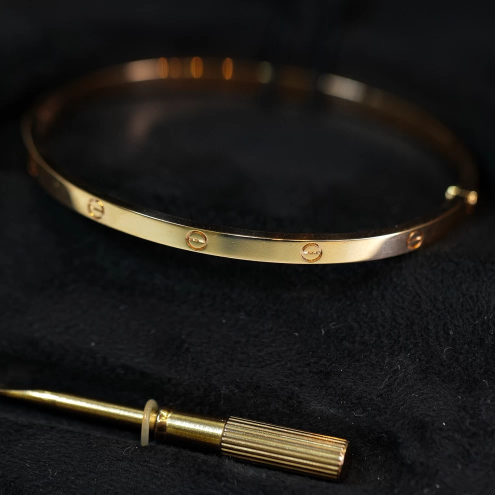     Cartier -LOVE 