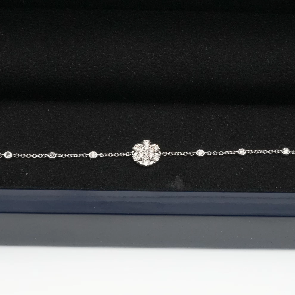     Diamond Bracelet For Women 