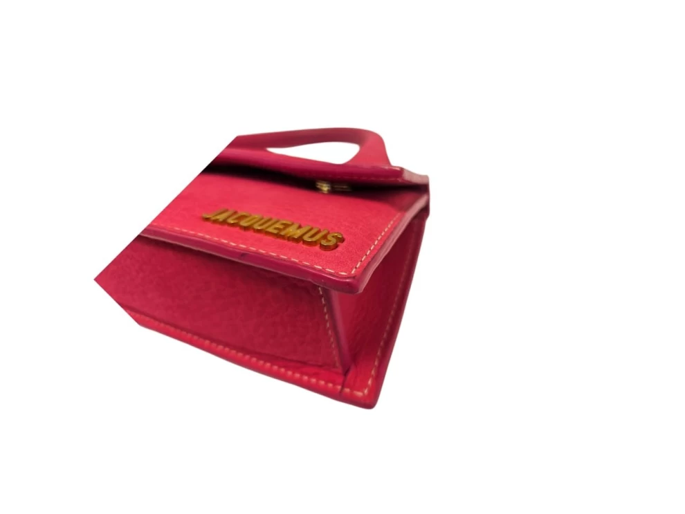     حقيبة جاكيموس لو تشيكيتو فوشيا طويلة من الجلد الناعم 