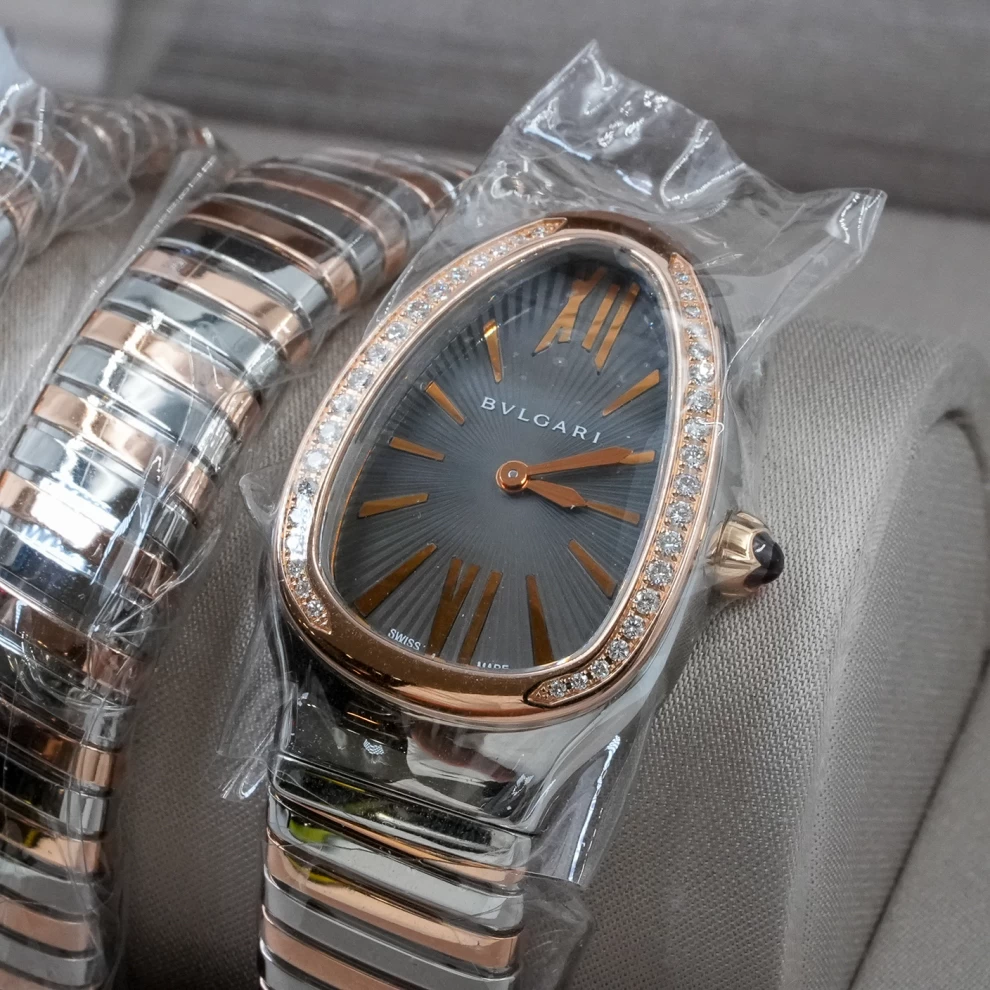     ساعة بولغري سيربنتي توبوغاس ألماسية بلونين 