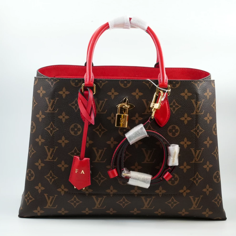     Louis Vuitton On My Side MM Tote Bag in Monogram & Red Leather 