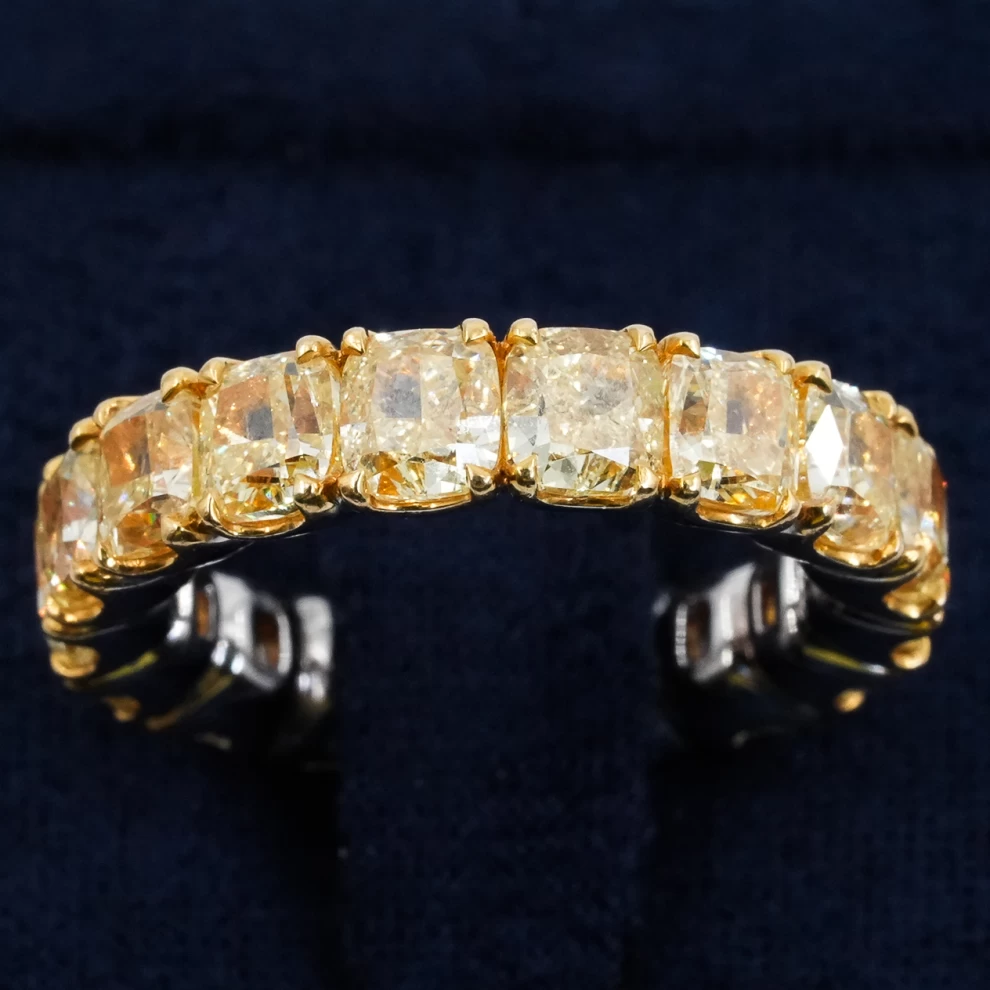     Women's Ring - Diamond 