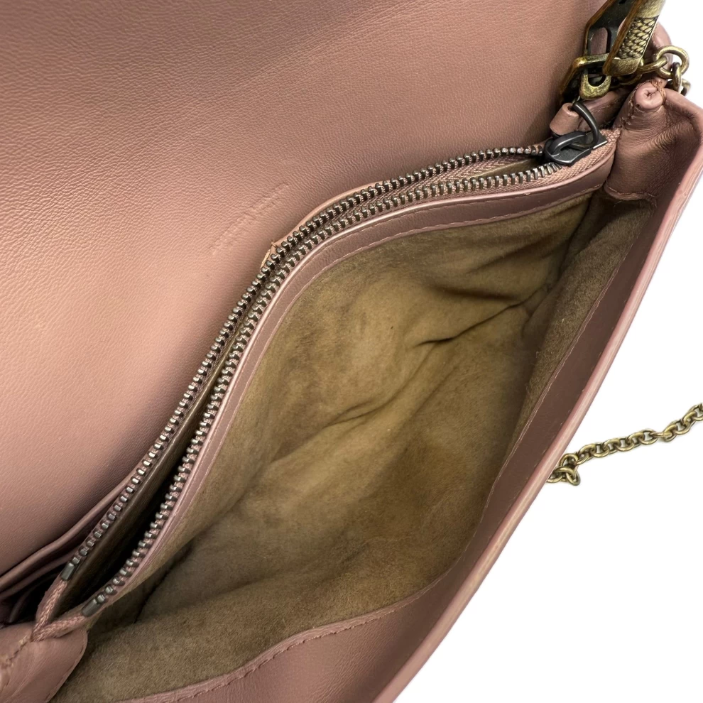     حقيبة كروس بوتيغا فينيتا أولد روز من الجلد بقلاب 