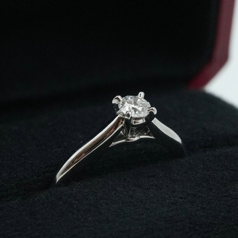 Cartier 1895 Solitaire Diamond Ring