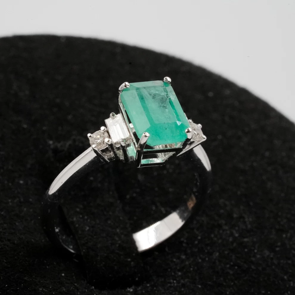 Diamond Ring - Women