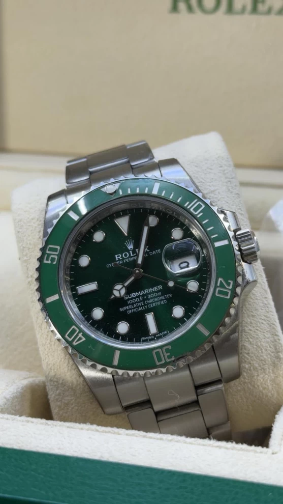     Rolex Hulk 