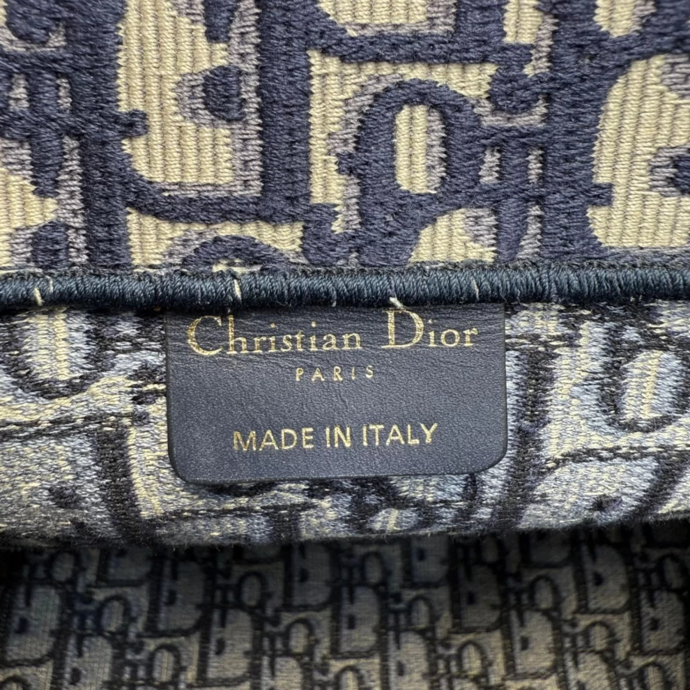     DIOR Book Tote Medium Oblique Navy 