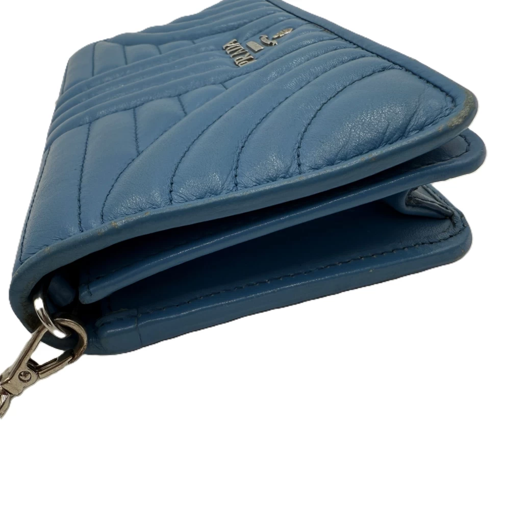     حقيبة كتف برادا دياجرام الزرقاء 