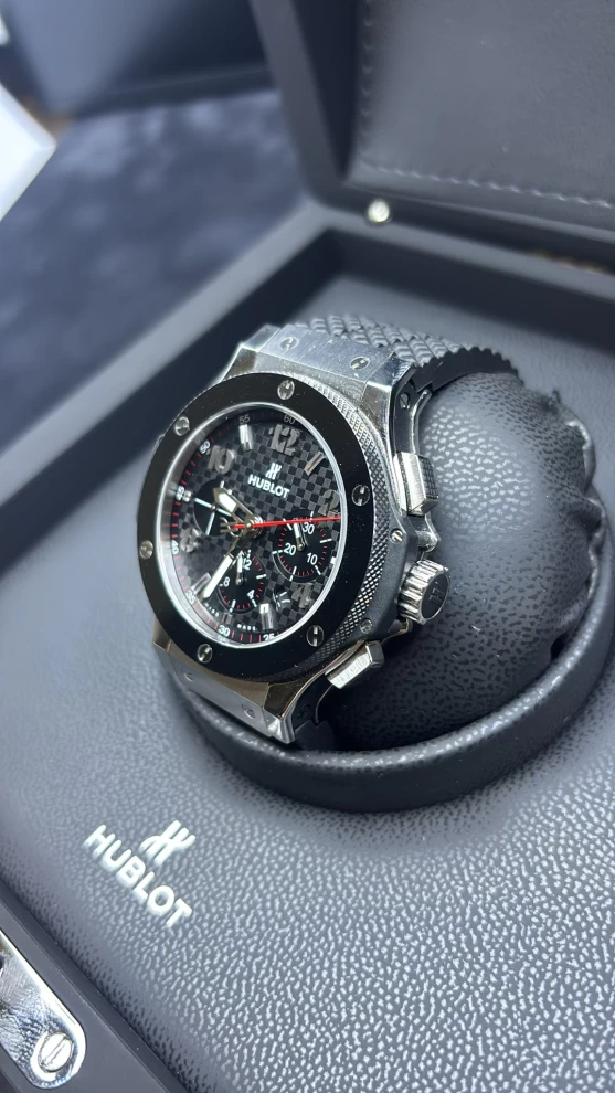     Hublot Big Bang - Men's watch 