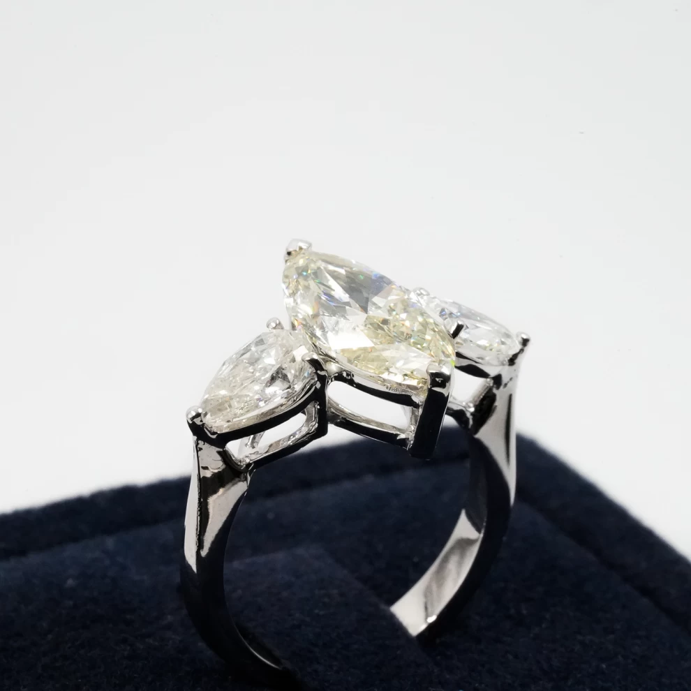     Diamond Ring - Women 