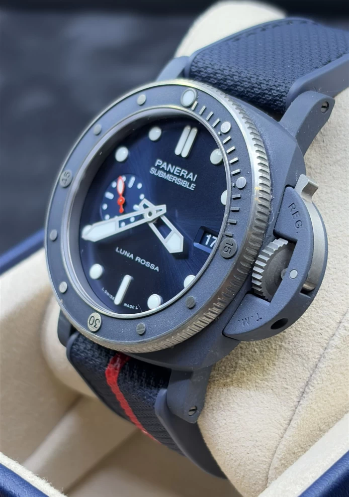     Panerai Submersible Luna Rosa 