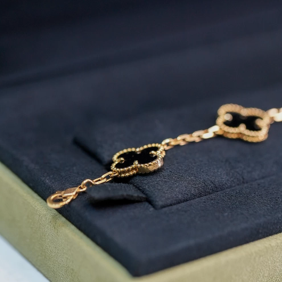     Van Cleef 