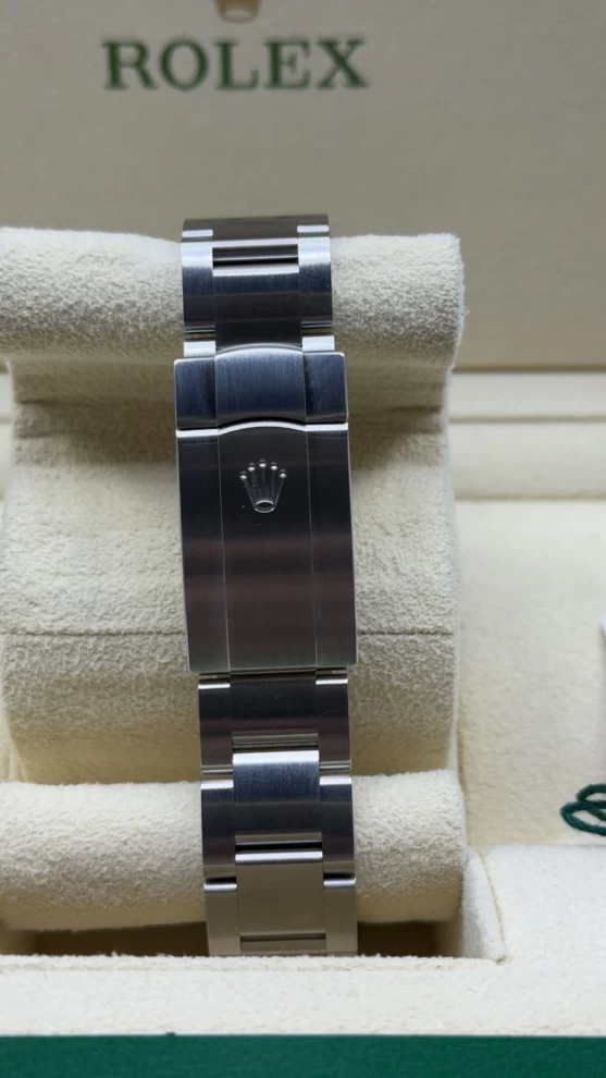     Rolex Prestige - Men's Watch 