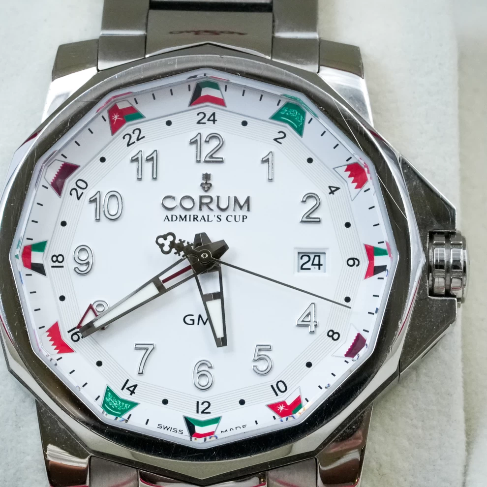     ساعة كوروم أدميرالز كب جي إم تي 