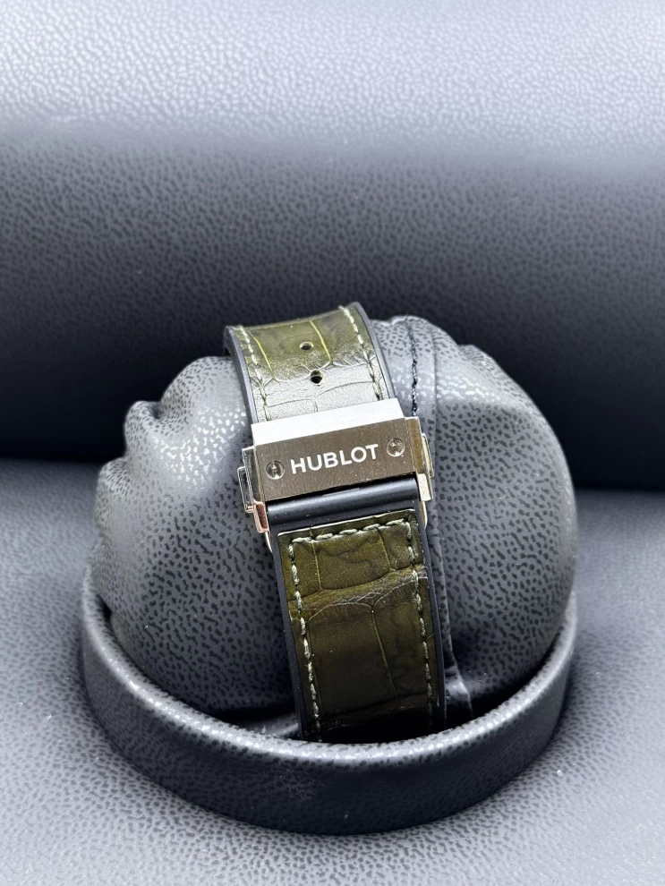     Hublot Classic Fusion - Men's Watch 