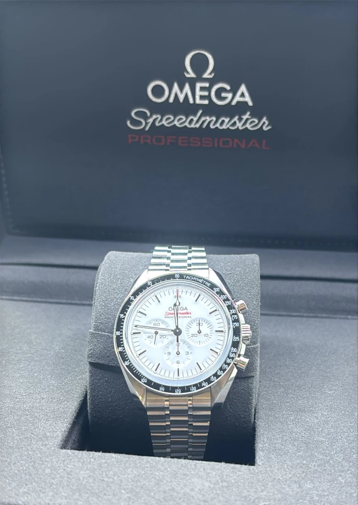     Omega Speedmaster 