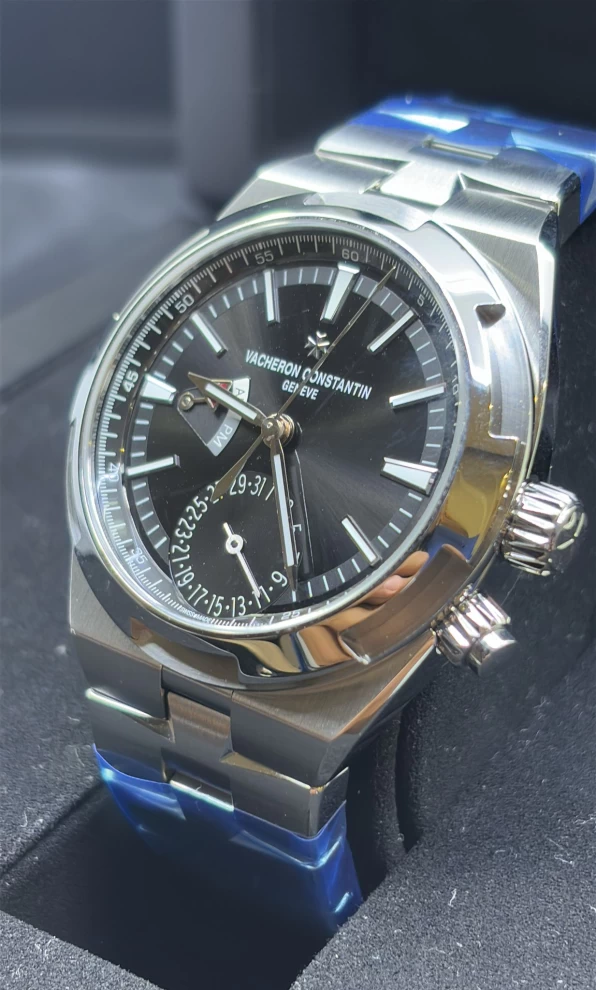     Vacheron Constantin Overseas Doll Time watch for men 