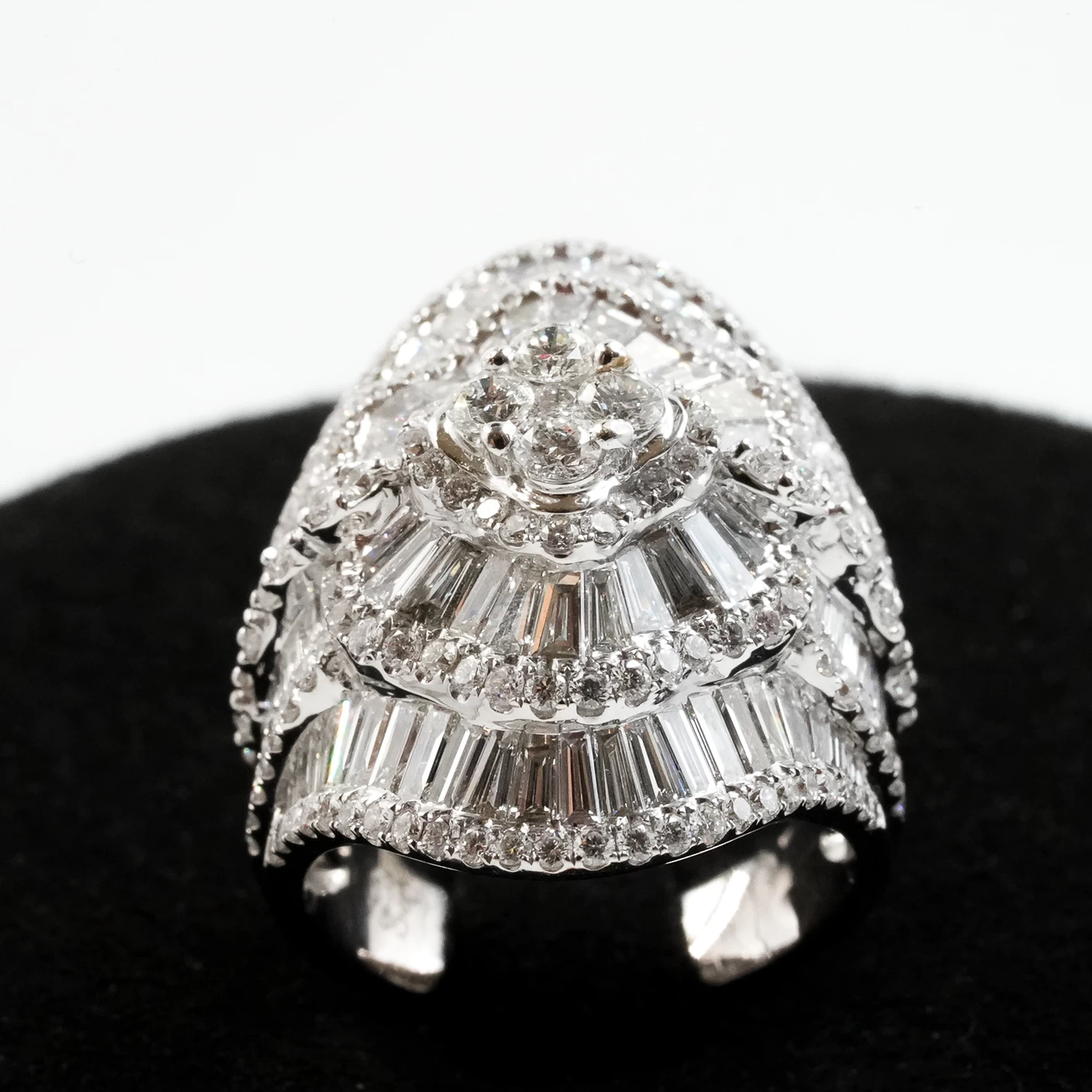     Diamond Ring - Women 