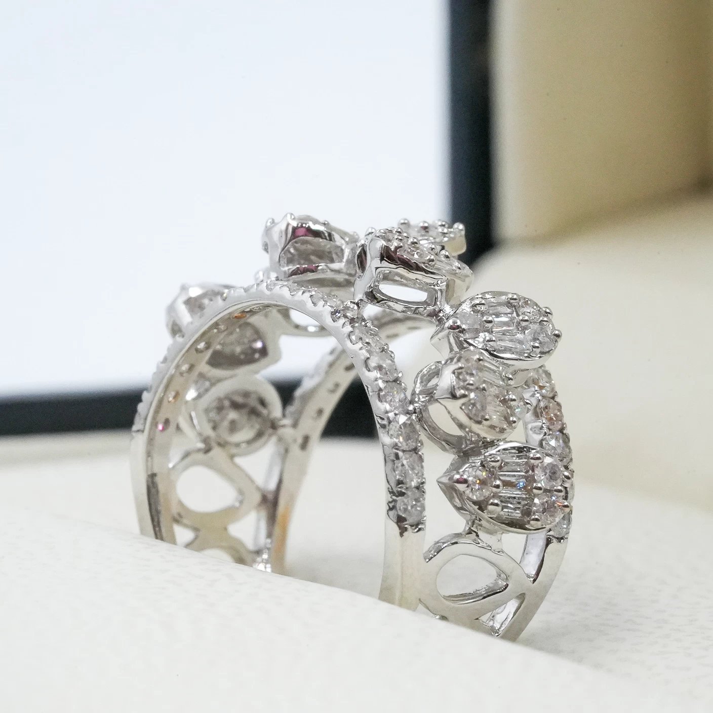     Chopard Diamond Ring 