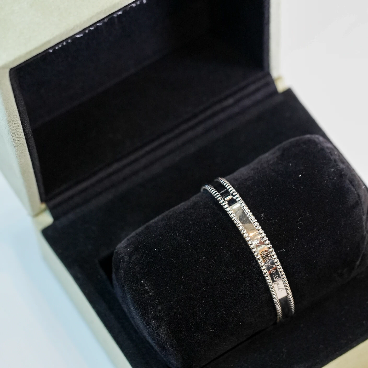     Van Cleef Signature 