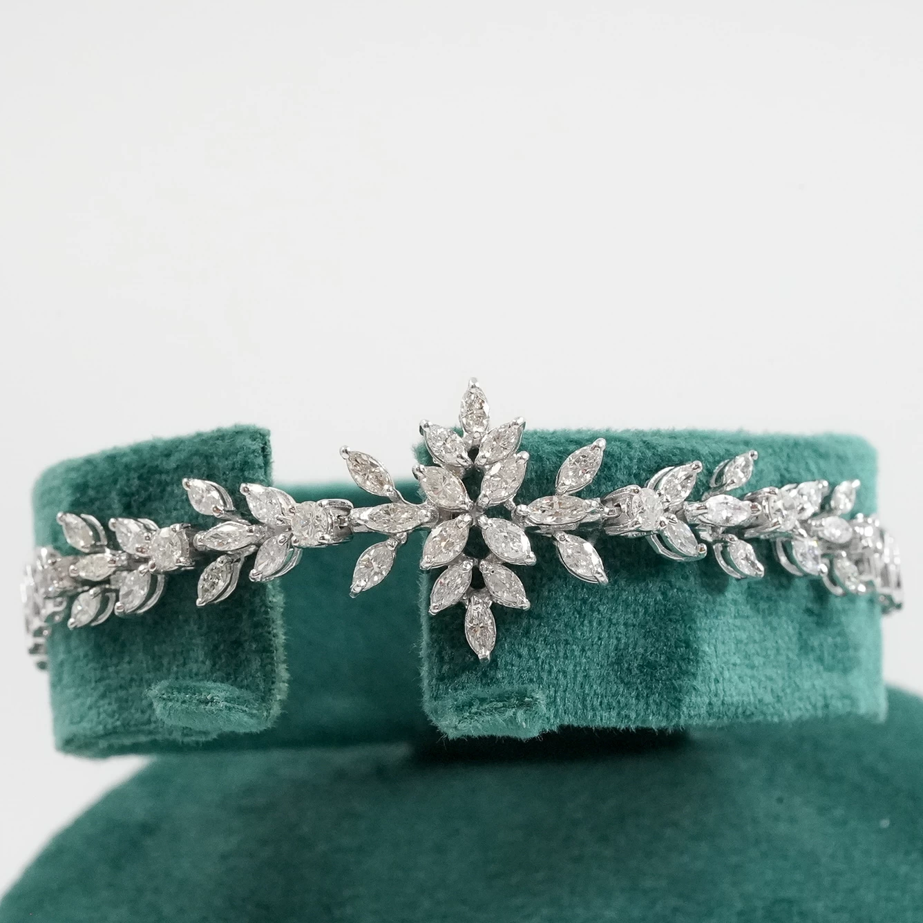 4 Pc Diamond Set