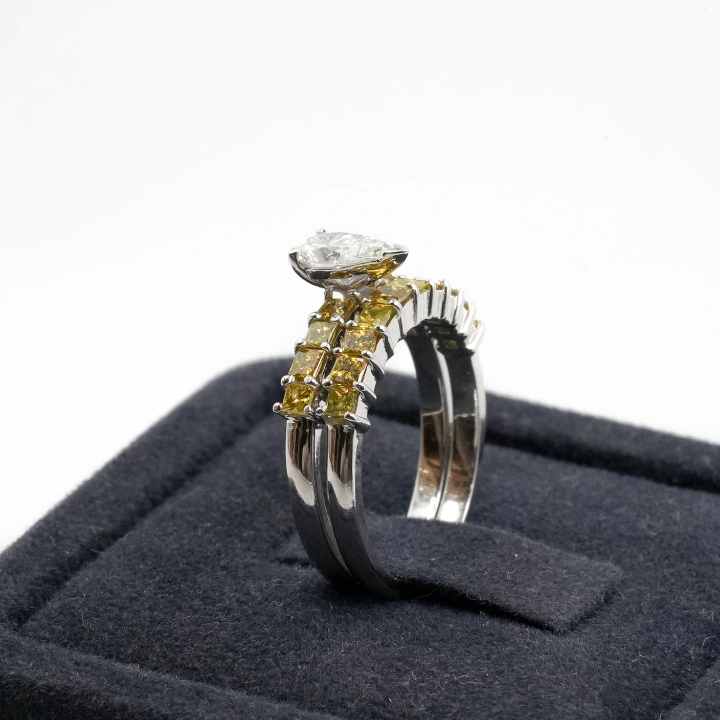     Twin Rings with Diamond 