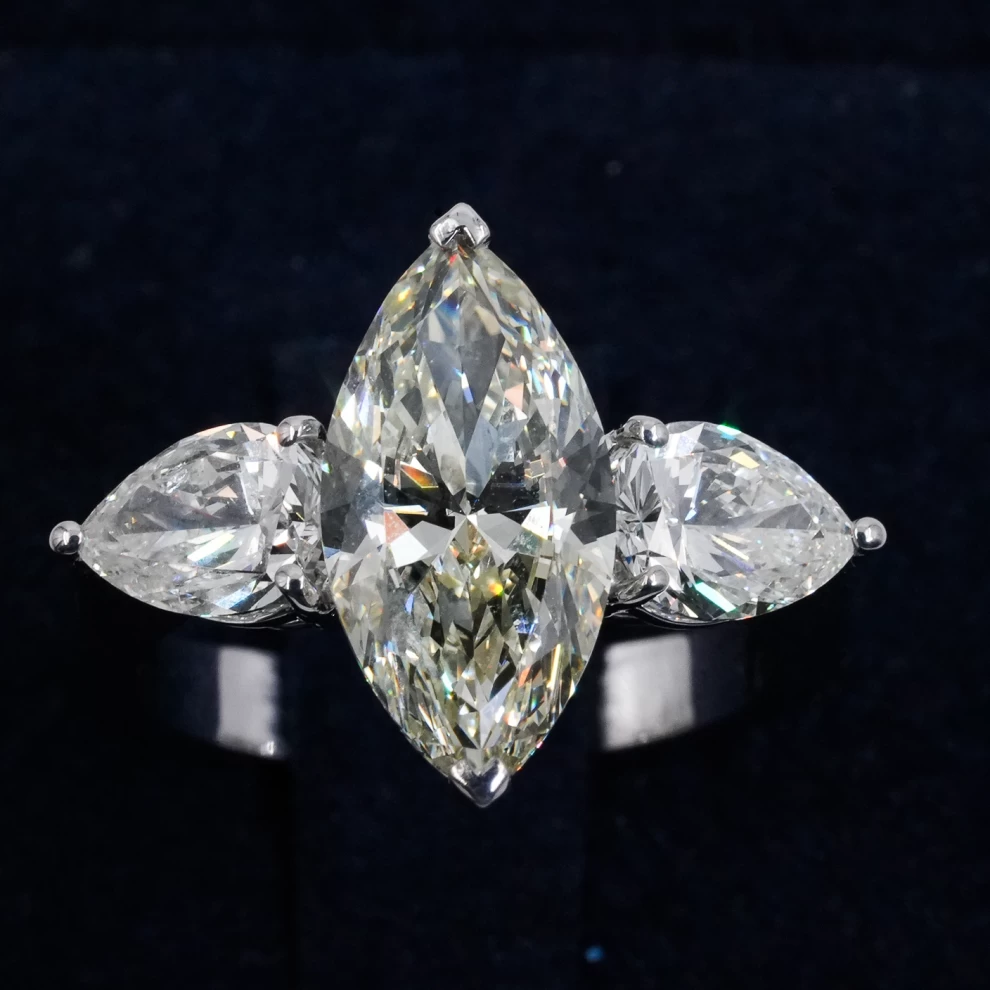     Diamond Ring - Women 