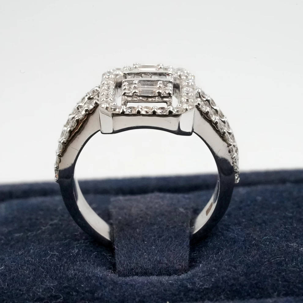 Women's Ring