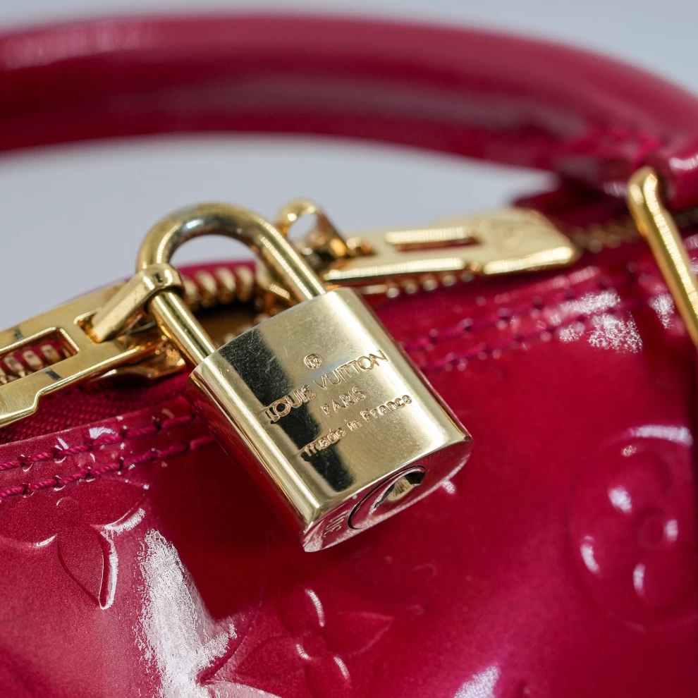    Louis Vuitton Alma bag - Red 