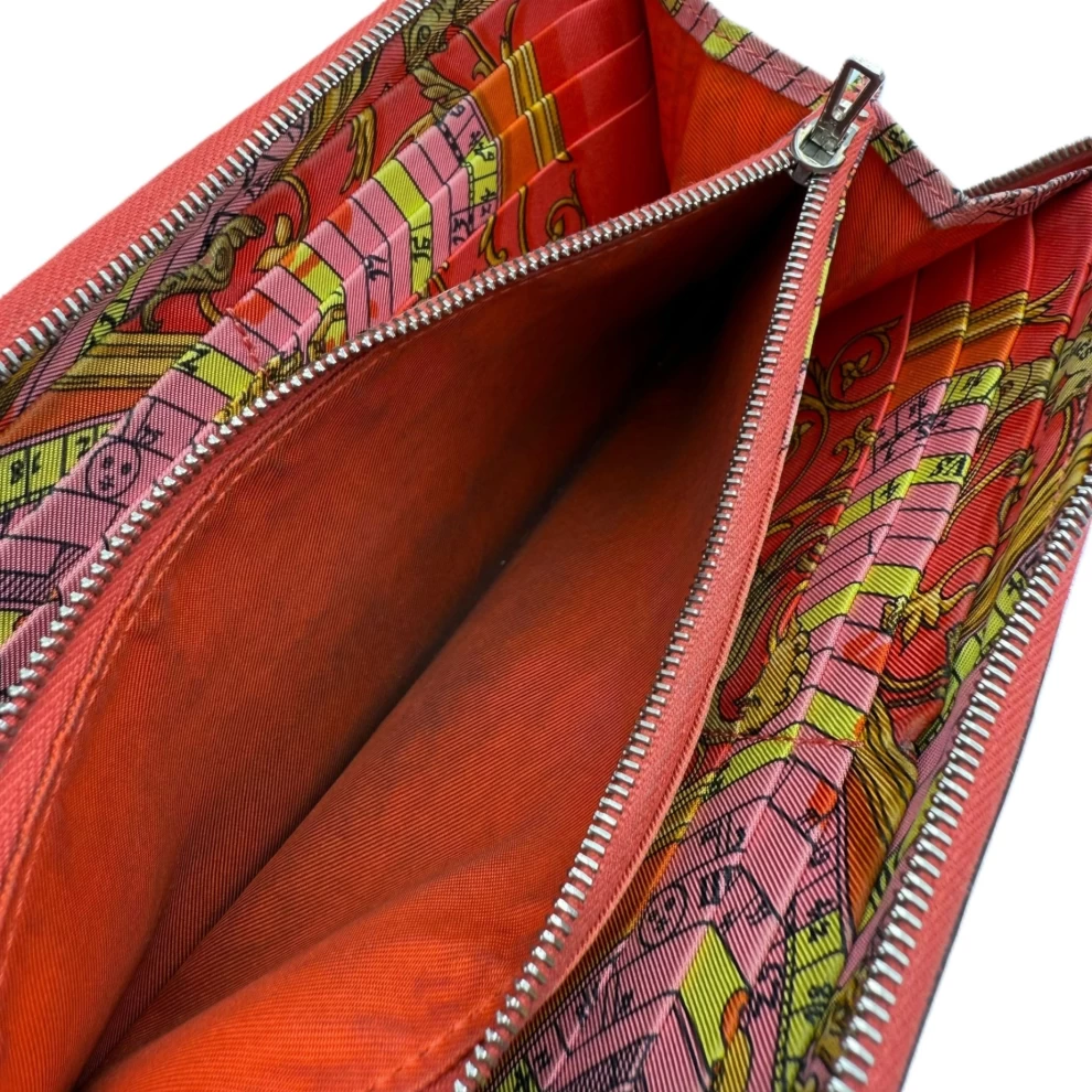     محفظة هيرمس سيلك إن أزاب الجلدية الطويلة باللون الأحمر والوردي من إبسوم 