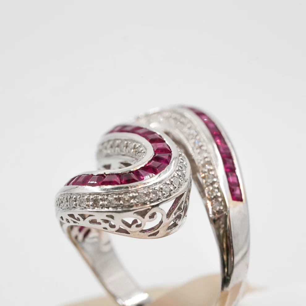     Diamond Ruby Ring 