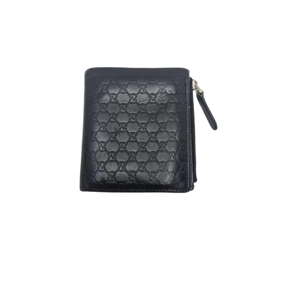    Gucci compact wallet 