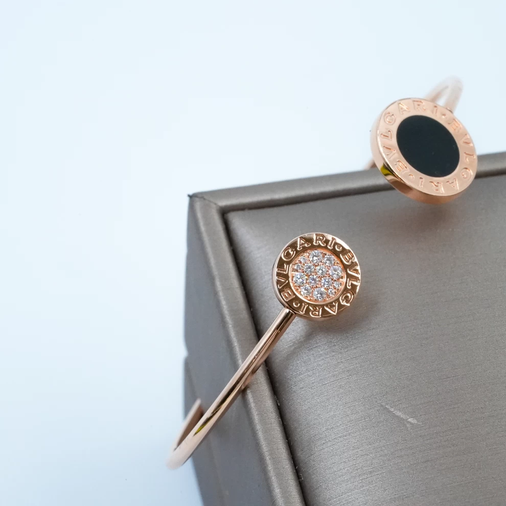     سوار بولغاري بولغاري المفتوح 